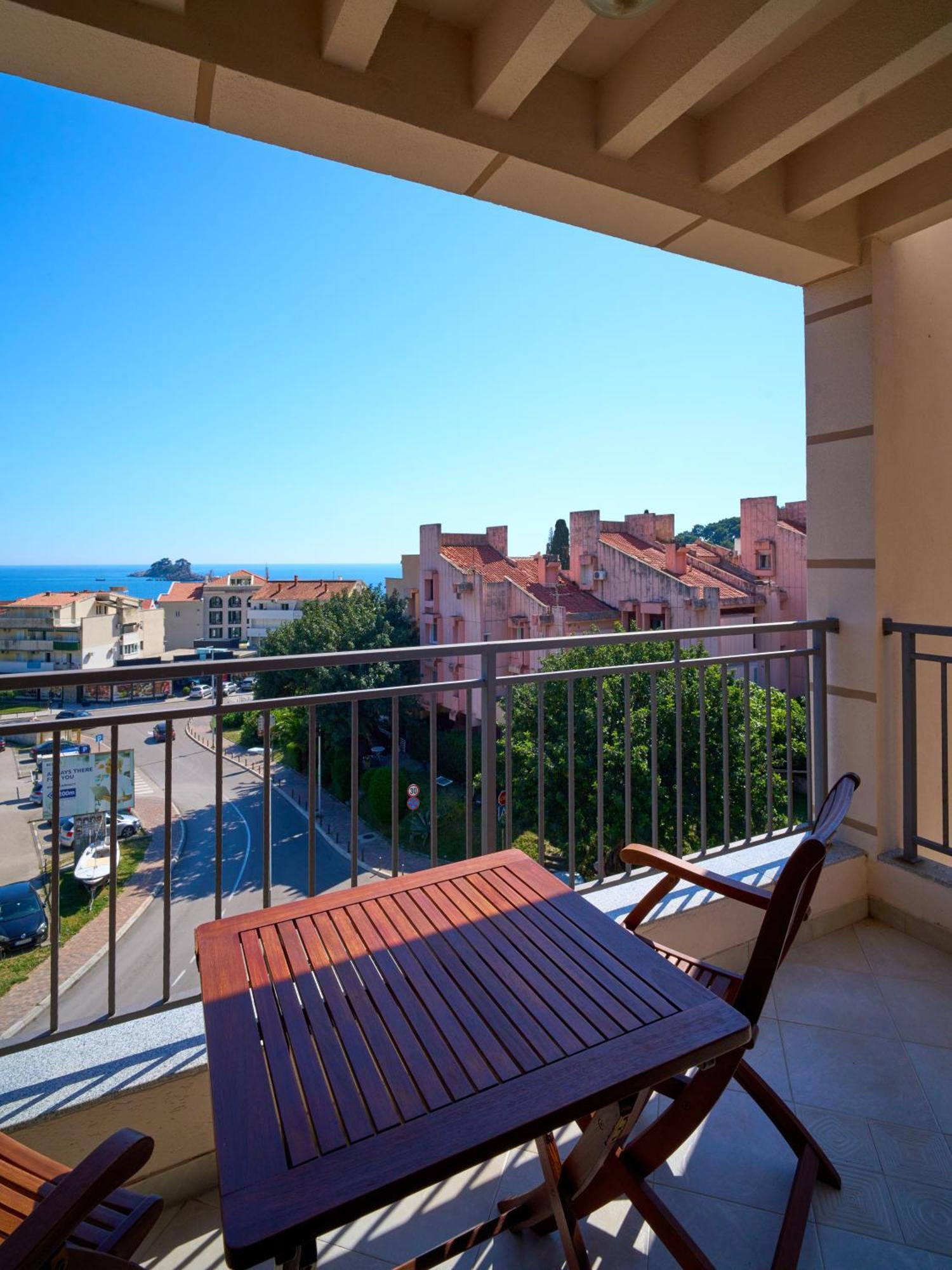 Hotel Petrovac Exterior foto